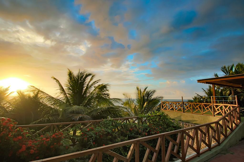 Aruana Inn 3*